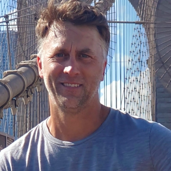 Meet your Posher, Chris - Picture 1 of 1